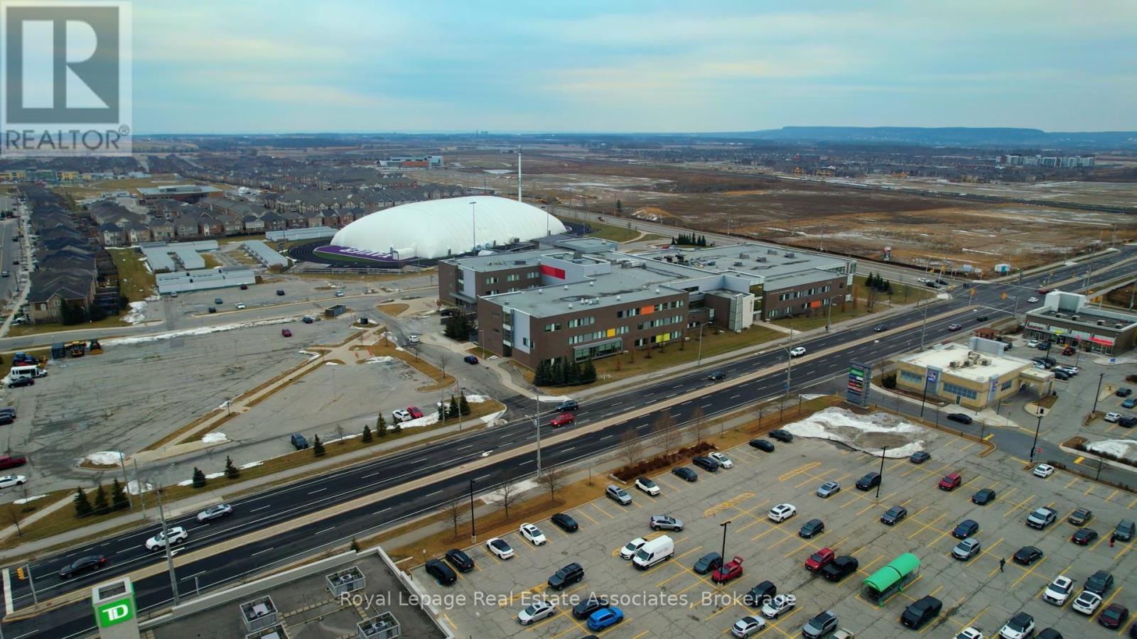 303 Chuchmach Close, Milton, ON - Outdoor With View