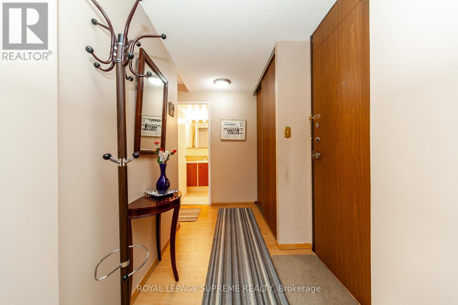 205 - 270 Scarlett Road, Toronto, ON - Indoor Photo Showing Other Room