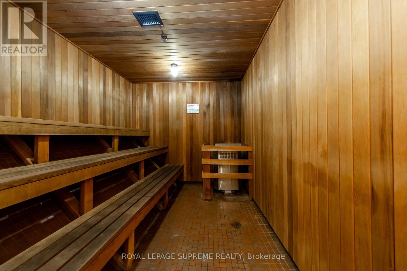 205 - 270 Scarlett Road, Toronto, ON - Indoor Photo Showing Other Room