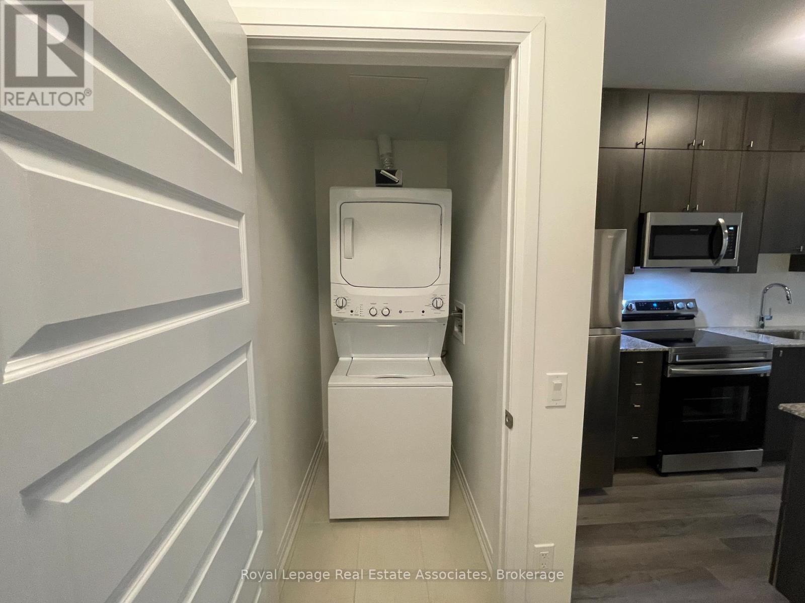 108 - 460 Gordon Krantz Avenue, Milton, ON - Indoor Photo Showing Laundry Room
