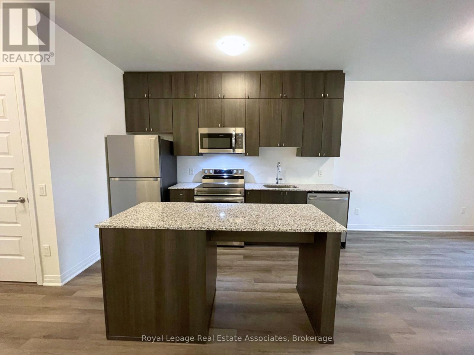 108 - 460 Gordon Krantz Avenue, Milton, ON - Indoor Photo Showing Kitchen