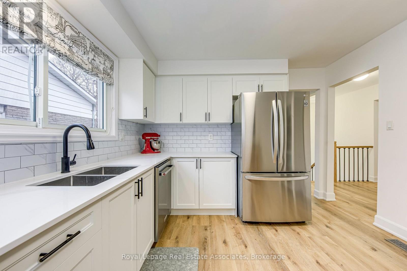 166 Ranwood Court, Hamilton, ON - Indoor Photo Showing Kitchen With Stainless Steel Kitchen With Double Sink