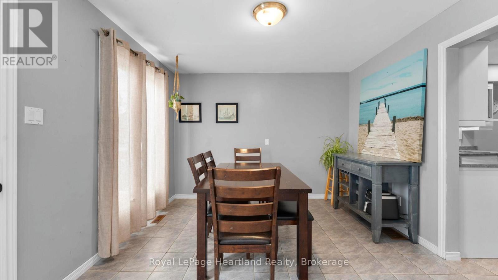 296 Walnut Street S, Goderich (Goderich (Town)), ON - Indoor