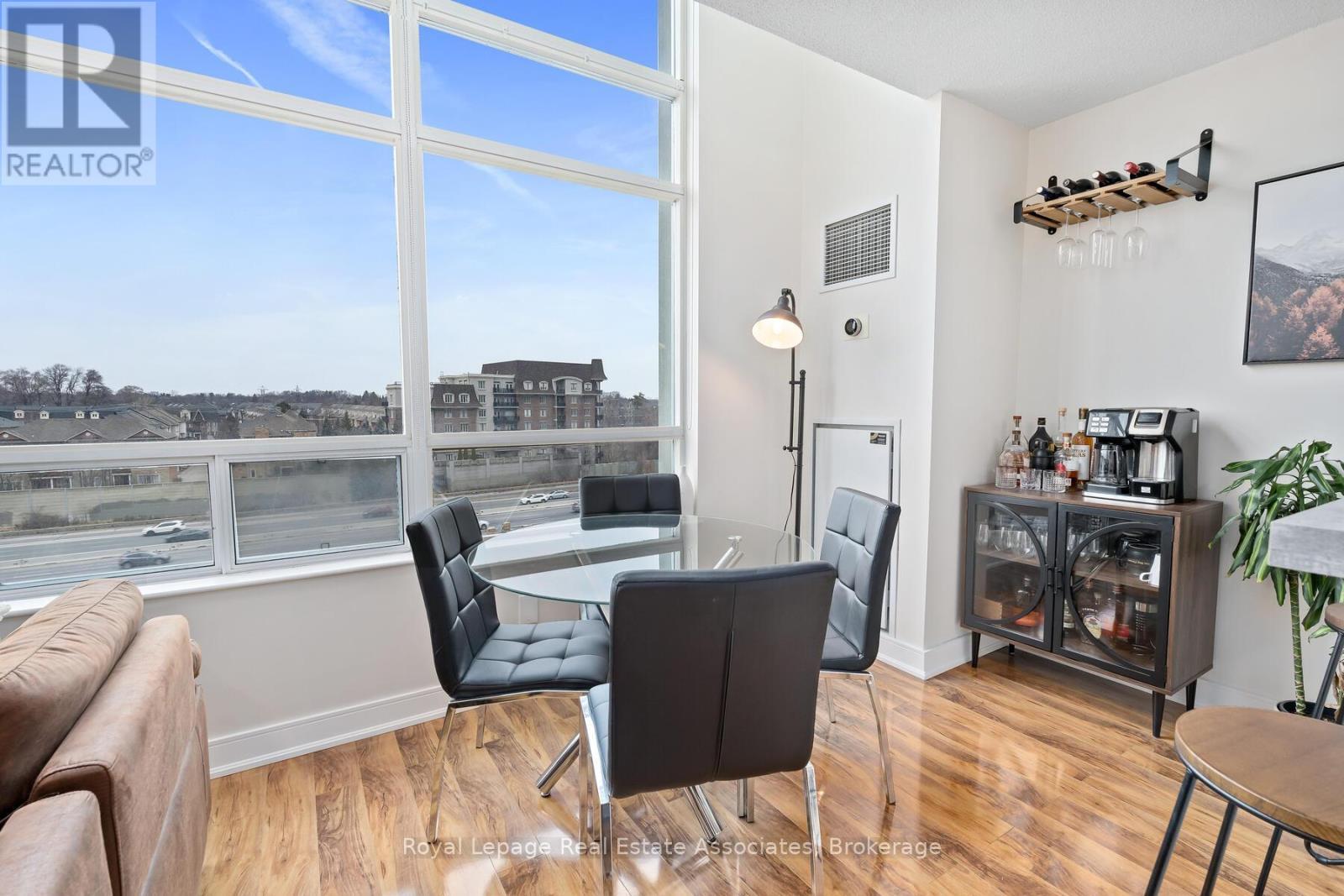 433 - 200 Manitoba Street, Toronto, ON - Indoor Photo Showing Office