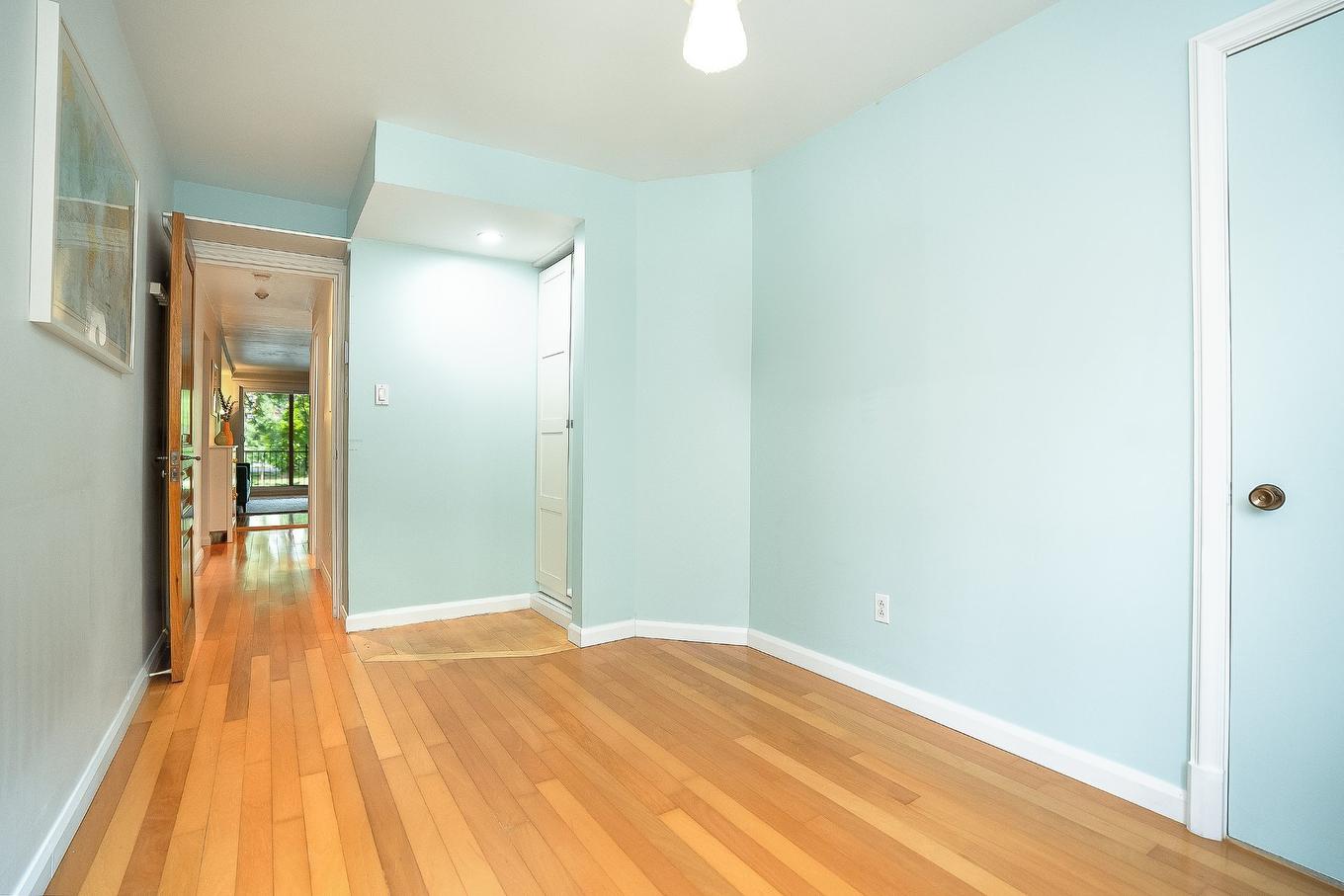 Chambre à coucher - 202-2800A Rue St-Patrick, Montréal (Le Sud-Ouest), QC - Indoor Photo Showing Other Room