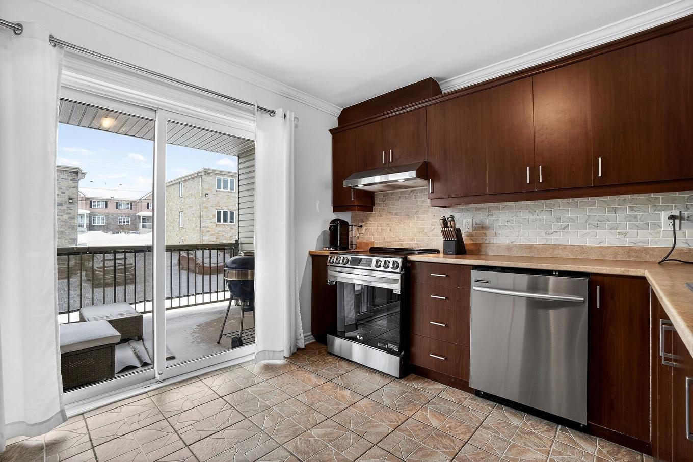 Kitchen - 103 Rue Deschambault, Saint-Jérôme, QC - Indoor Photo Showing Kitchen
