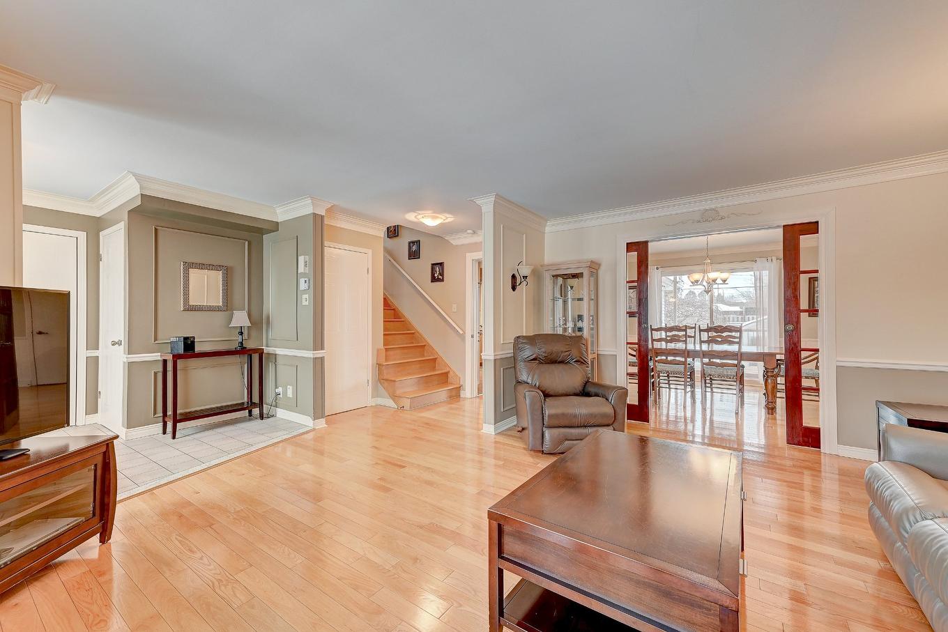Vue d'ensemble - 1649 Rue Labonté, Chambly, QC - Indoor Photo Showing Living Room
