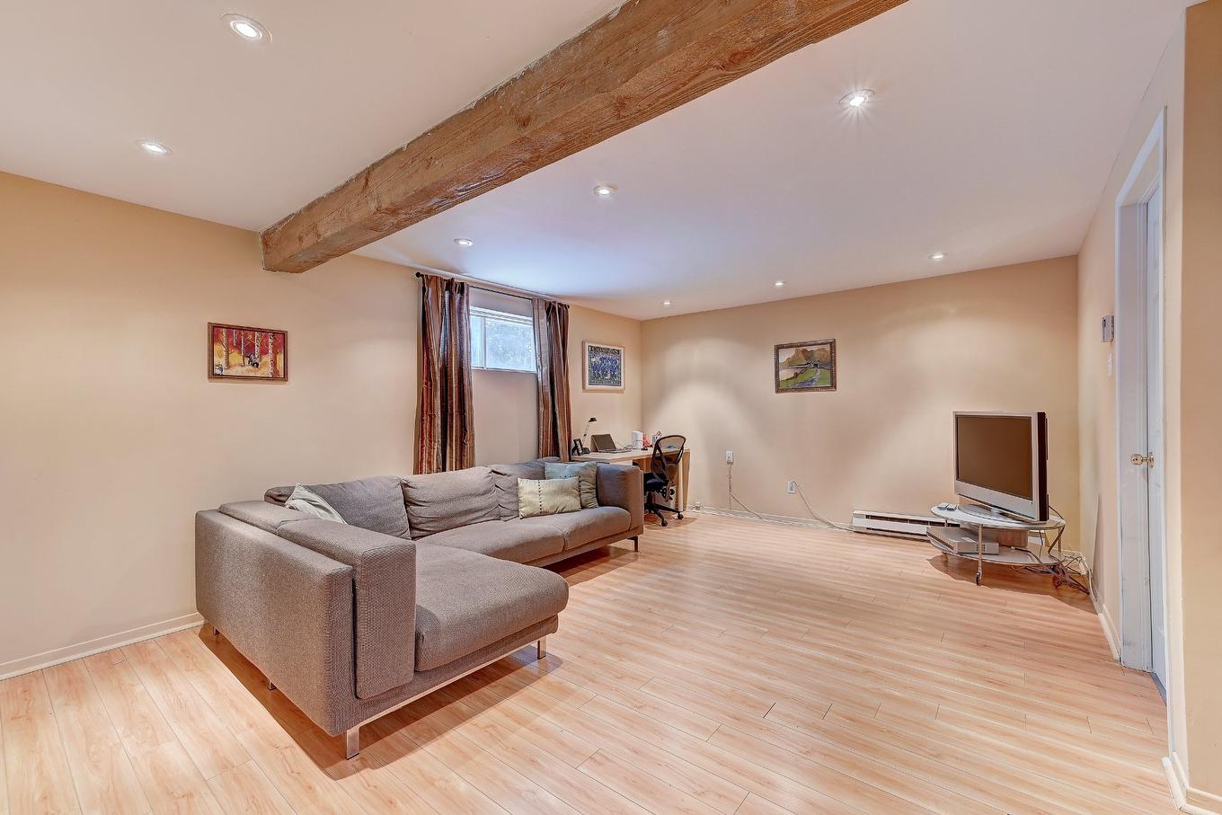 Salle de jeux - 1649 Rue Labonté, Chambly, QC - Indoor