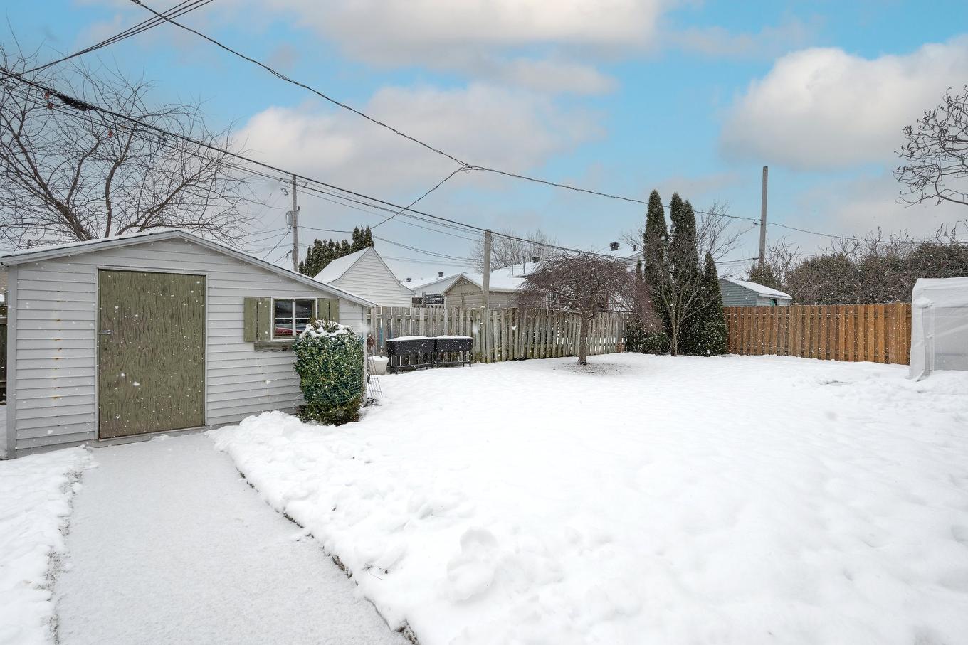 Cour - 1649 Rue Labonté, Chambly, QC - Outdoor