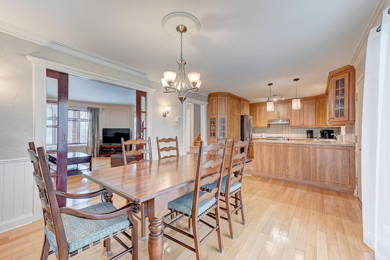 Salle à manger - 1649 Rue Labonté, Chambly, QC - Indoor Photo Showing Dining Room
