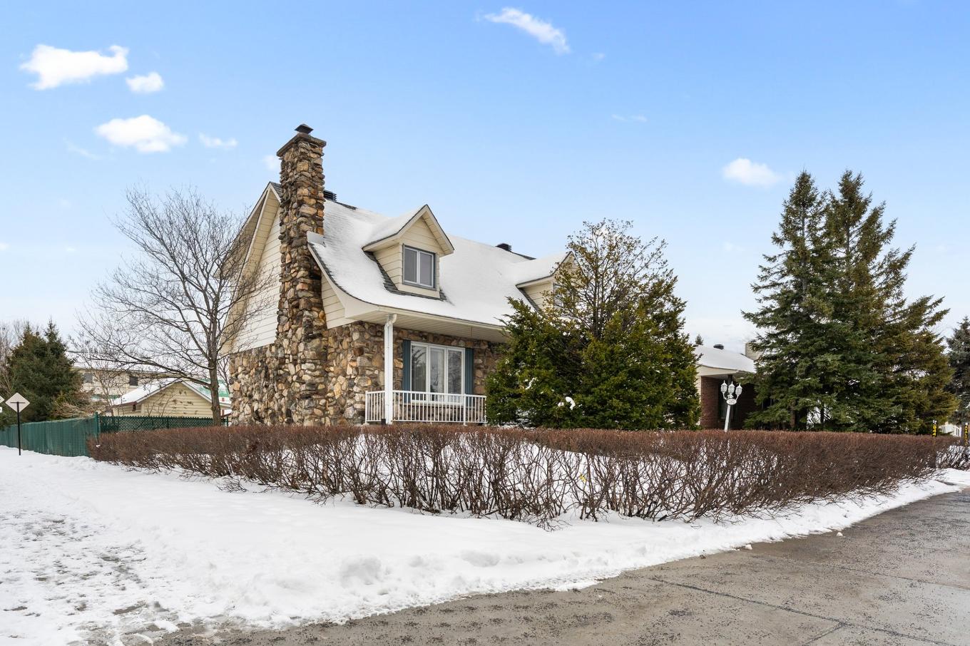 Frontage - 13872 Rue Forsyth, Montréal (Rivière-Des-Prairies/Pointe-Aux-Trembles), QC - Outdoor