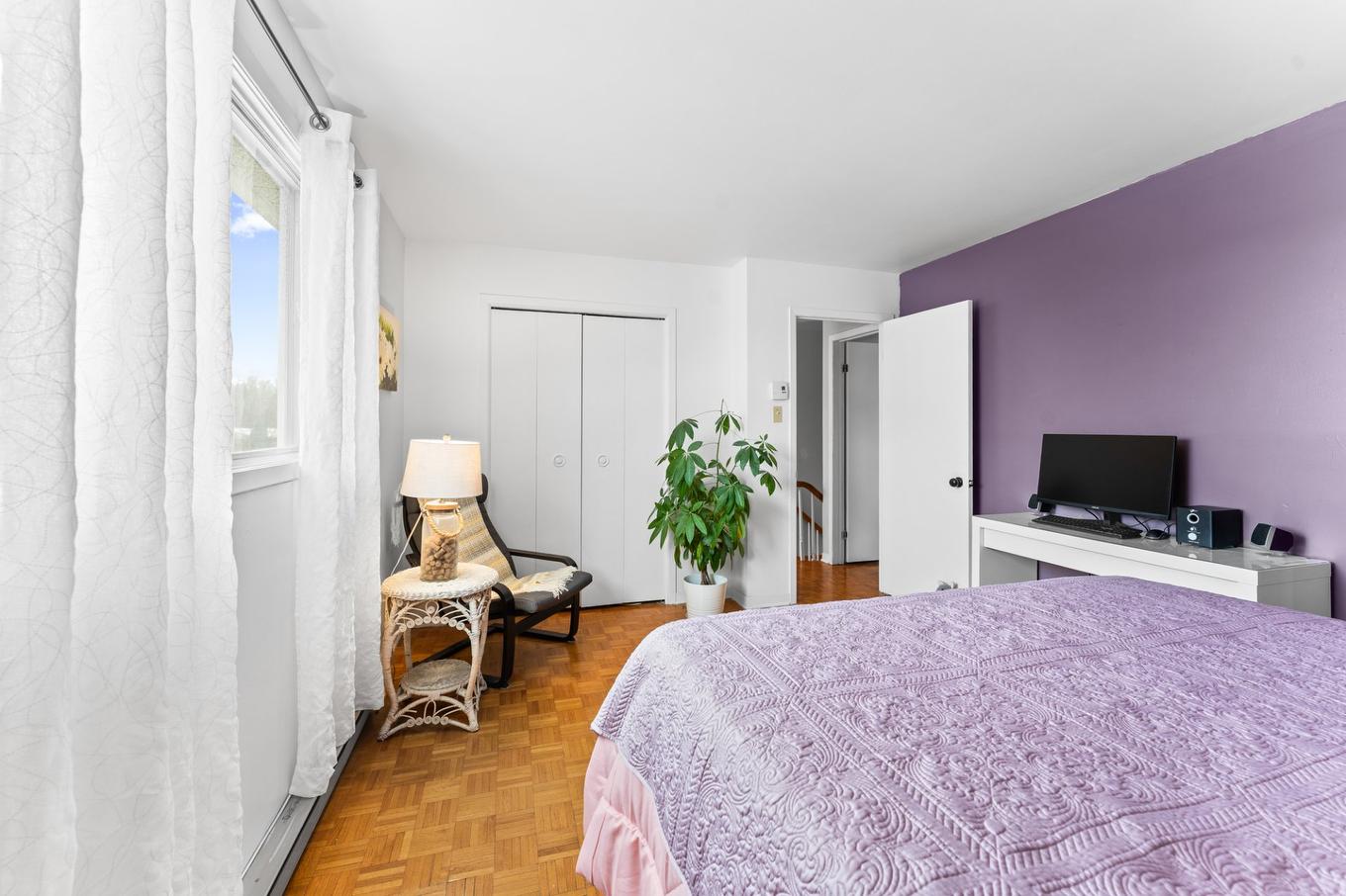 Bedroom - 13872 Rue Forsyth, Montréal (Rivière-Des-Prairies/Pointe-Aux-Trembles), QC - Indoor Photo Showing Bedroom