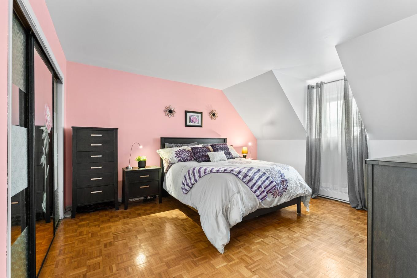Primary bedroom - 13872 Rue Forsyth, Montréal (Rivière-Des-Prairies/Pointe-Aux-Trembles), QC - Indoor Photo Showing Bedroom