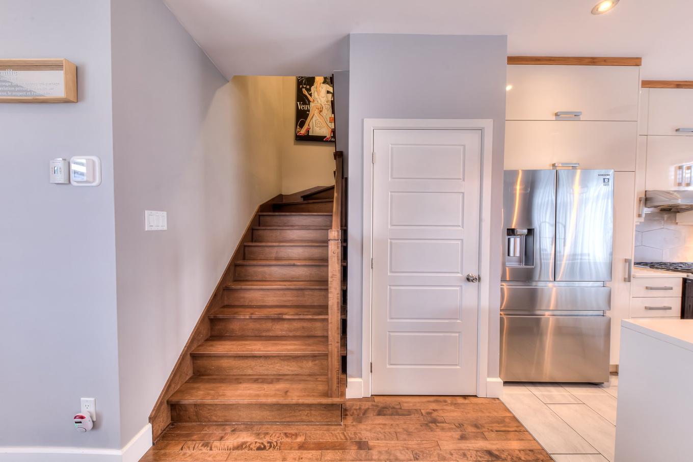 Staircase - 16620 Rue Iberville, Mirabel, QC - Indoor
