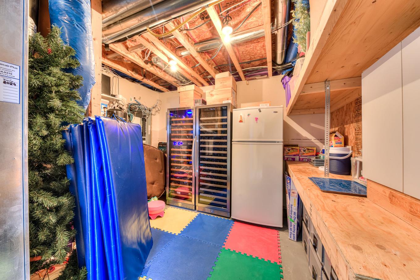 Storage - 16620 Rue Iberville, Mirabel, QC - Indoor