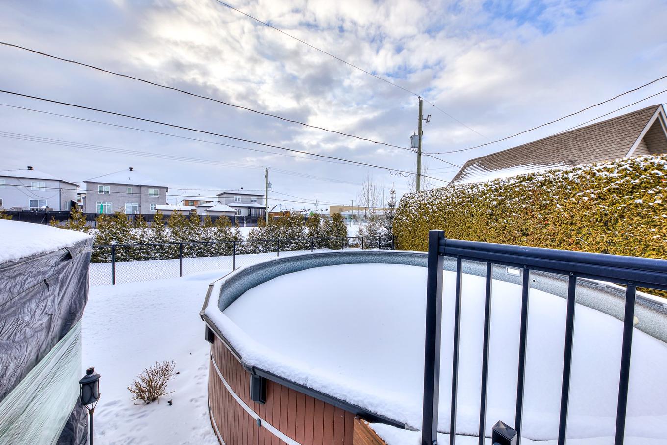 Pool - 16620 Rue Iberville, Mirabel, QC - Outdoor
