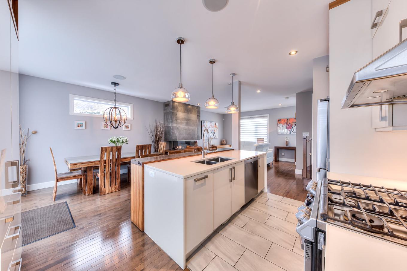 Overall view - 16620 Rue Iberville, Mirabel, QC - Indoor Photo Showing Kitchen With Double Sink