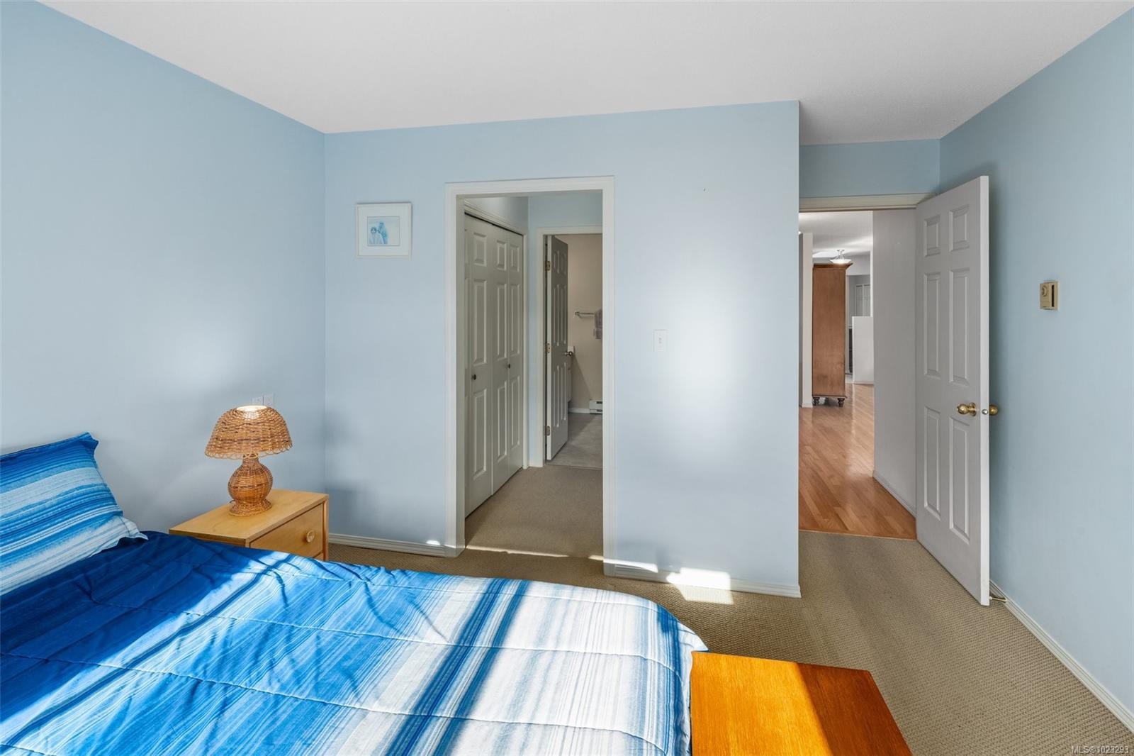 6-10084 Third St, Sidney, BC