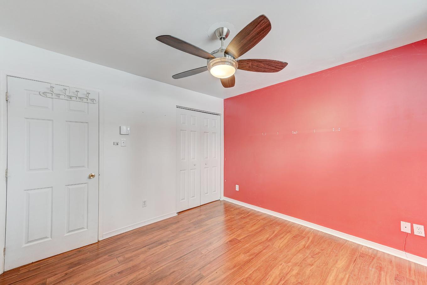 Primary bedroom - 102-95 Rue Beauséjour, La Prairie, QC - Indoor Photo Showing Other Room