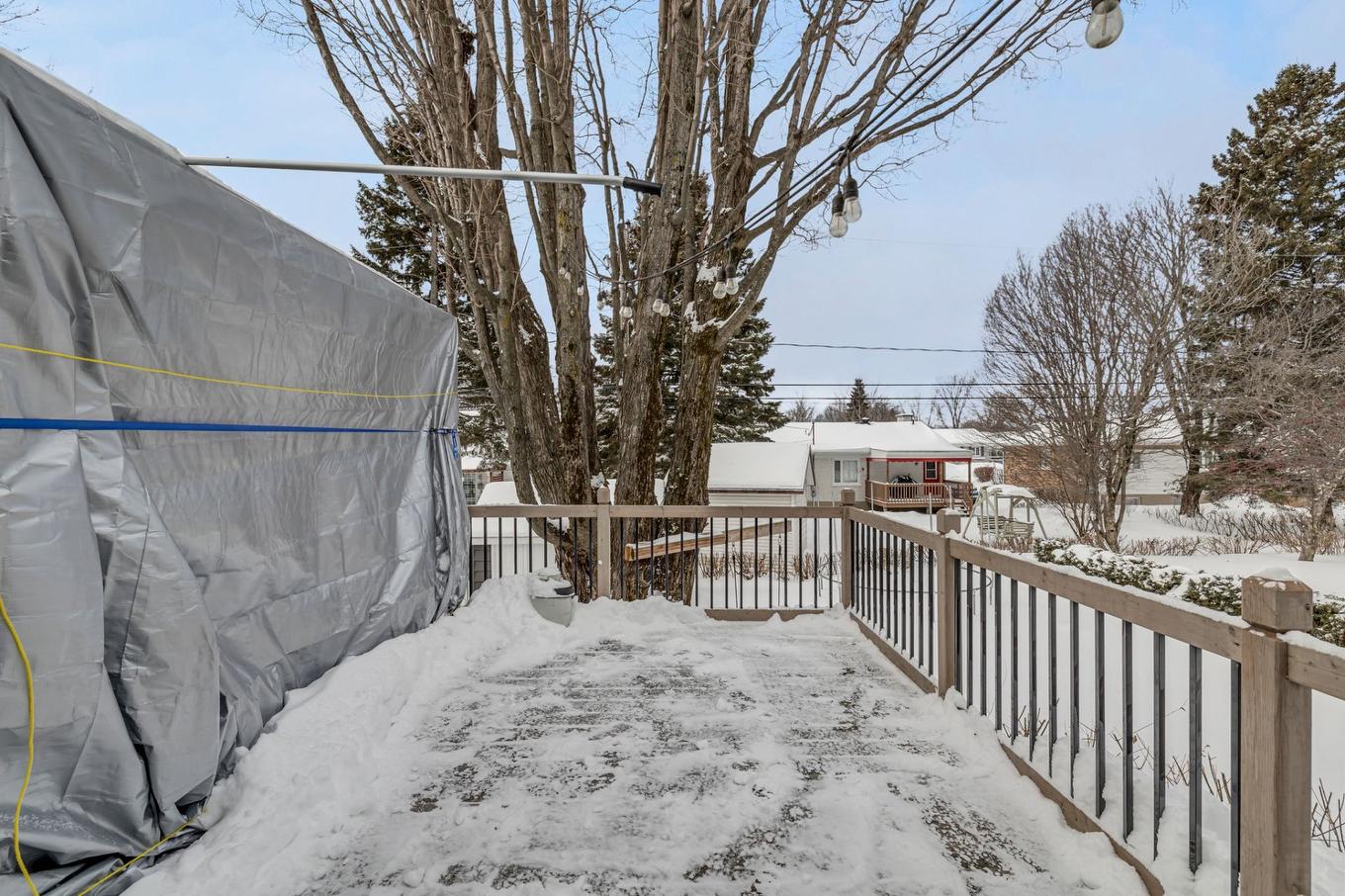 Terrasse - 9165 Av. De Lucerne, Québec (Charlesbourg), QC - Outdoor