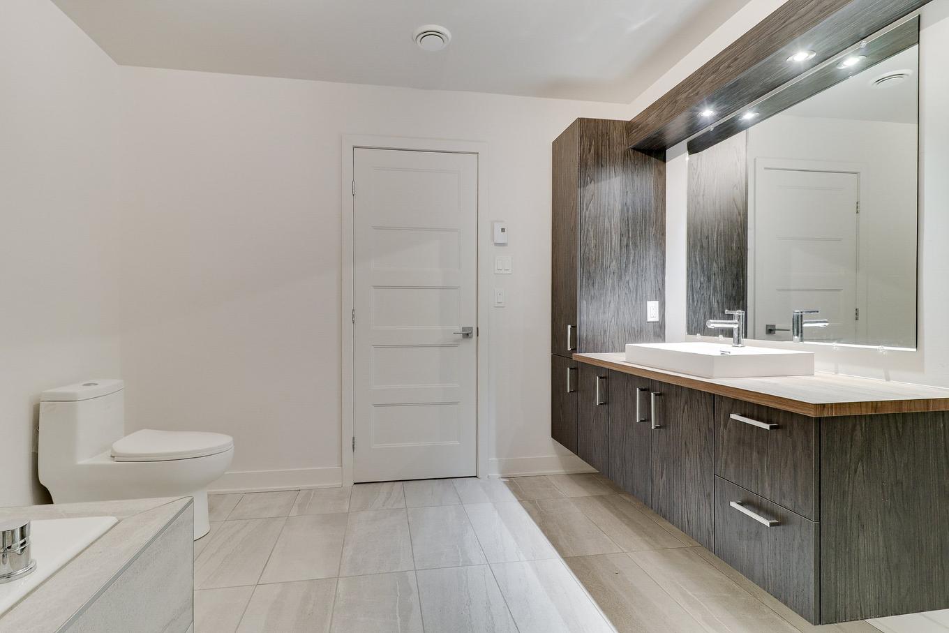 Bathroom - 940Z Rg St-François, Terrebonne (Terrebonne), QC - Indoor Photo Showing Bathroom