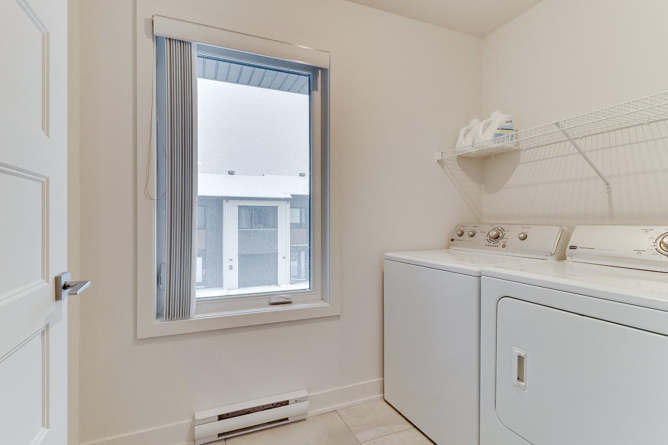 Laundry room - 940Z Rg St-François, Terrebonne (Terrebonne), QC - Indoor Photo Showing Laundry Room