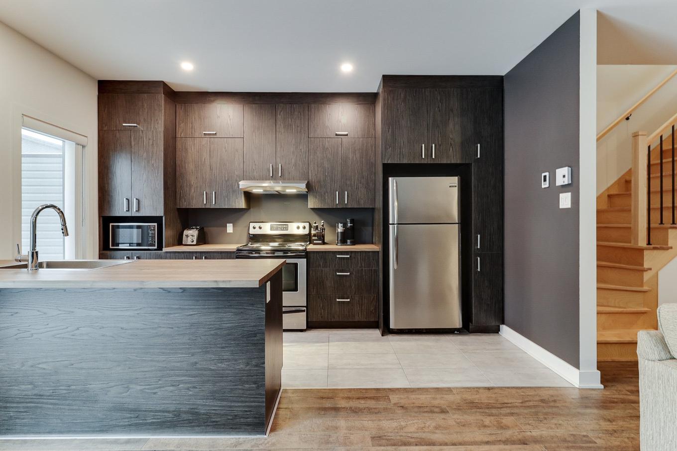 Kitchen - 940Z Rg St-François, Terrebonne (Terrebonne), QC - Indoor Photo Showing Kitchen With Upgraded Kitchen