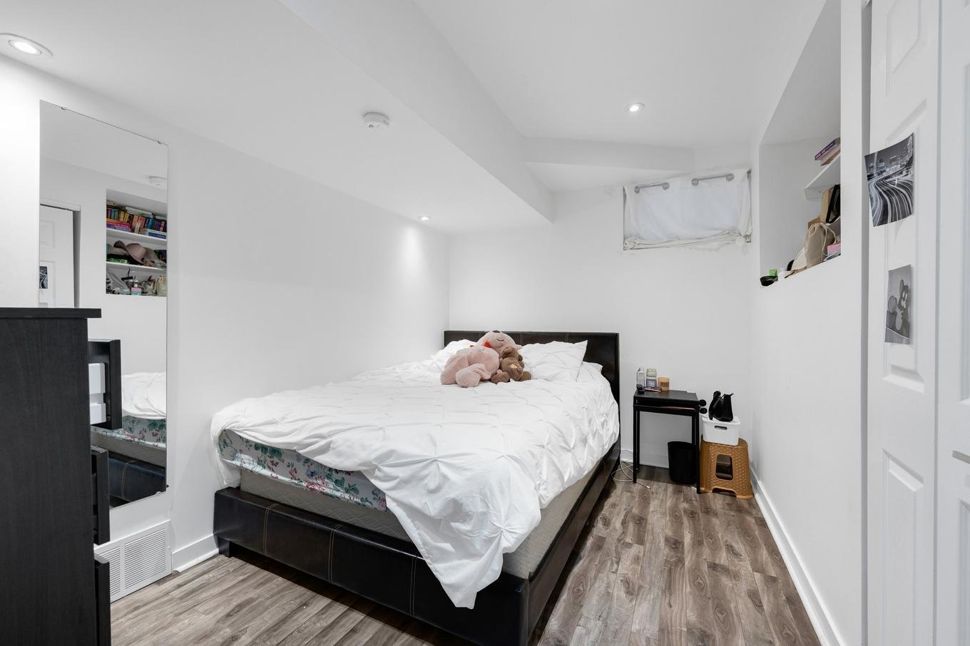 Chambre à coucher - 5627 Av. Melling, Côte-Saint-Luc, QC - Indoor Photo Showing Bedroom