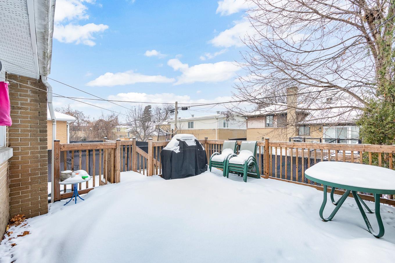 Cour - 5627 Av. Melling, Côte-Saint-Luc, QC - Outdoor