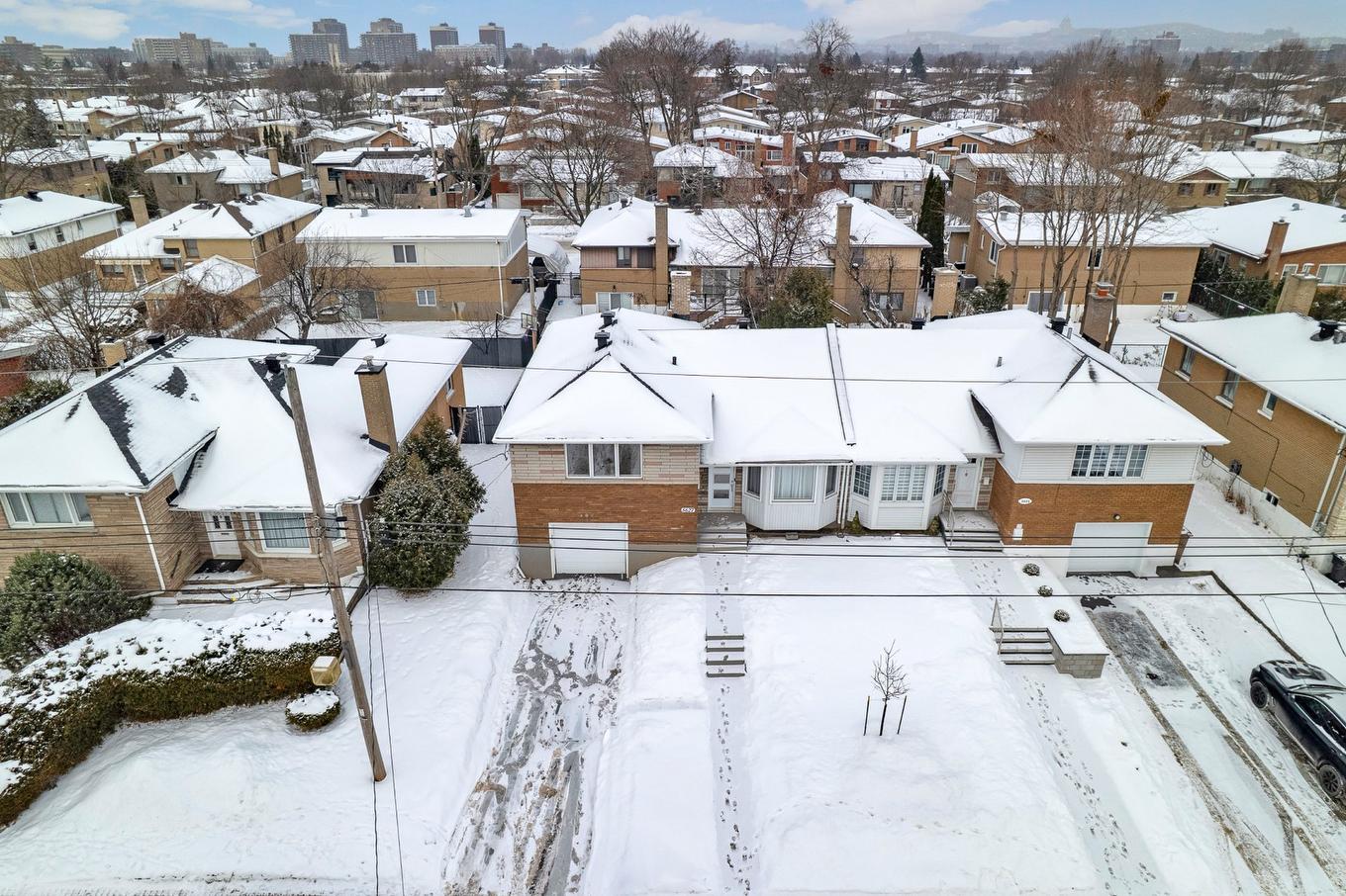 Façade - 5627 Av. Melling, Côte-Saint-Luc, QC - Outdoor