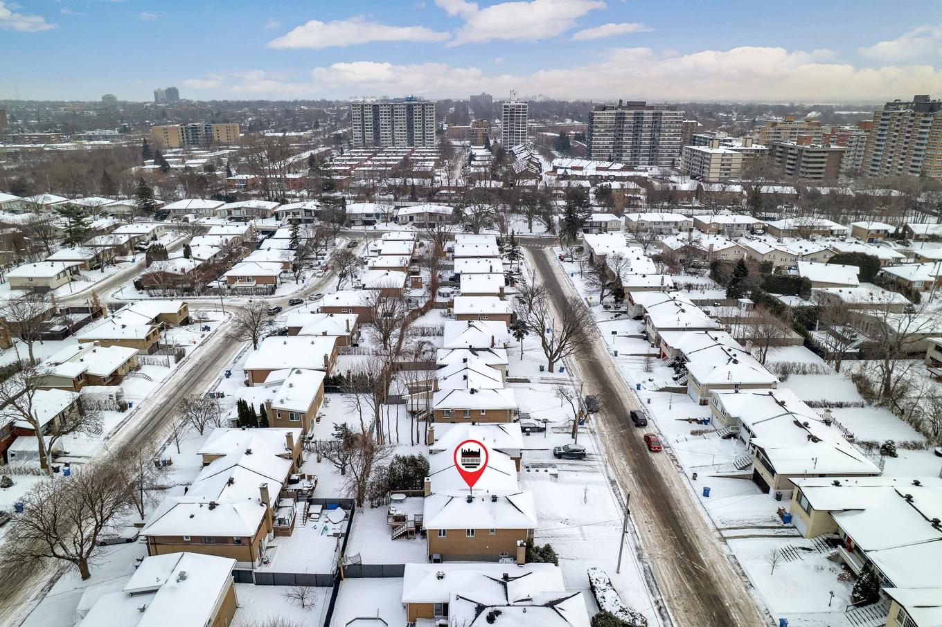 Rue - 5627 Av. Melling, Côte-Saint-Luc, QC - Outdoor With View