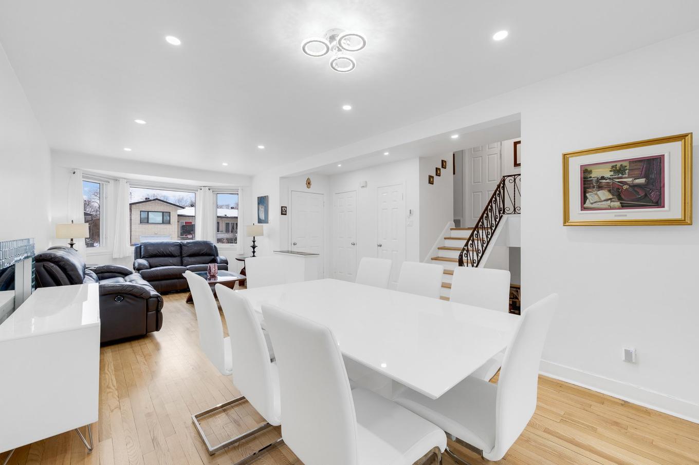 Coin-repas - 5627 Av. Melling, Côte-Saint-Luc, QC - Indoor Photo Showing Dining Room