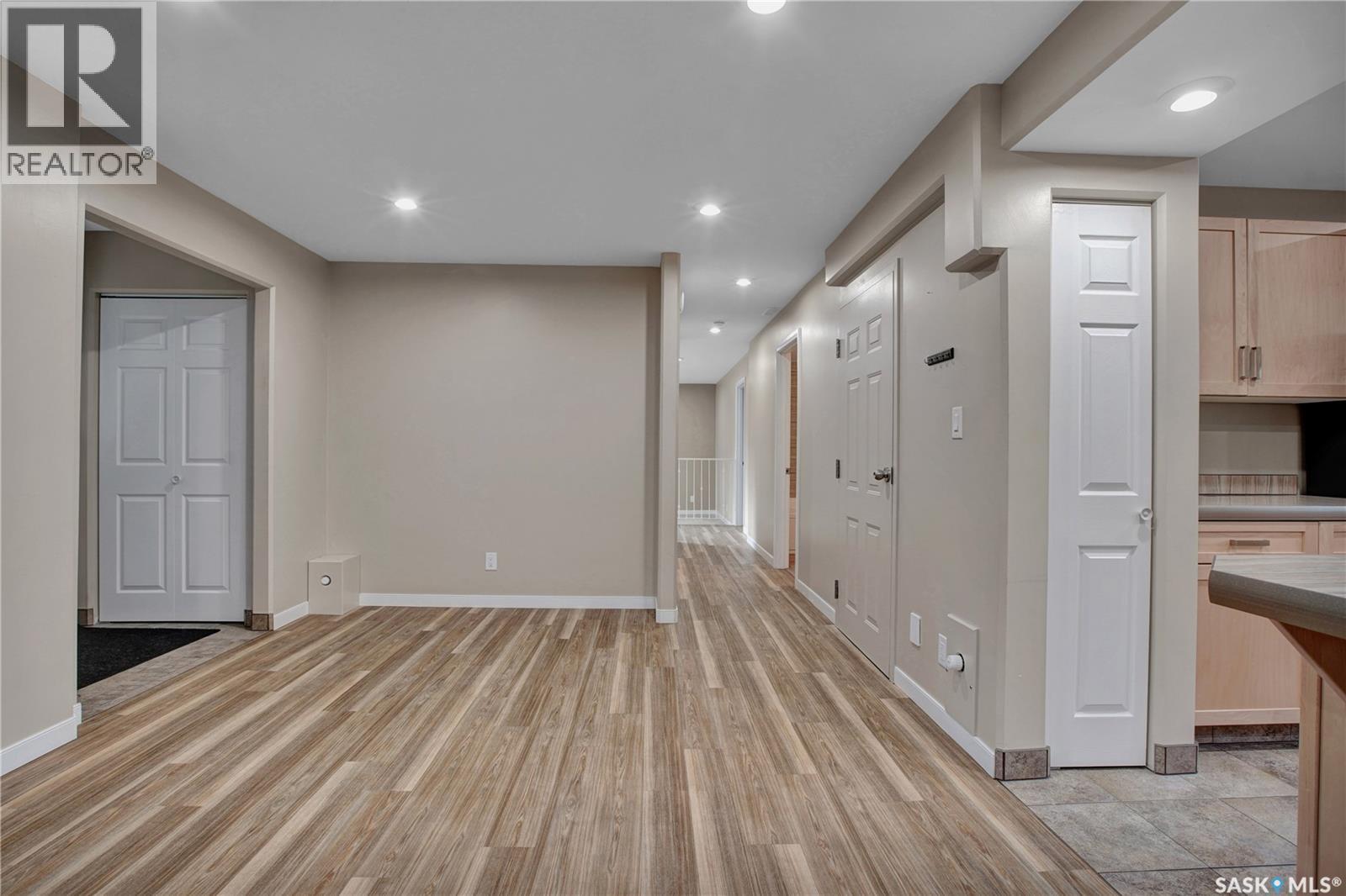 3102 Caen Street, Saskatoon, SK - Indoor