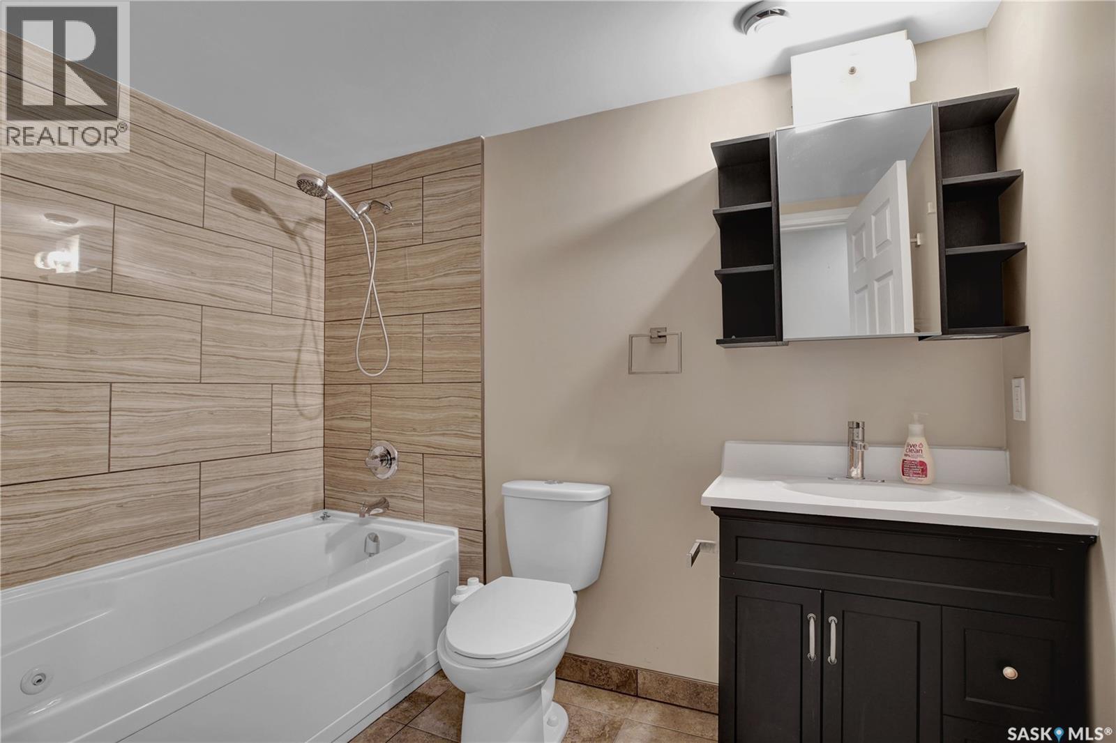 3102 Caen Street, Saskatoon, SK - Indoor Photo Showing Bathroom