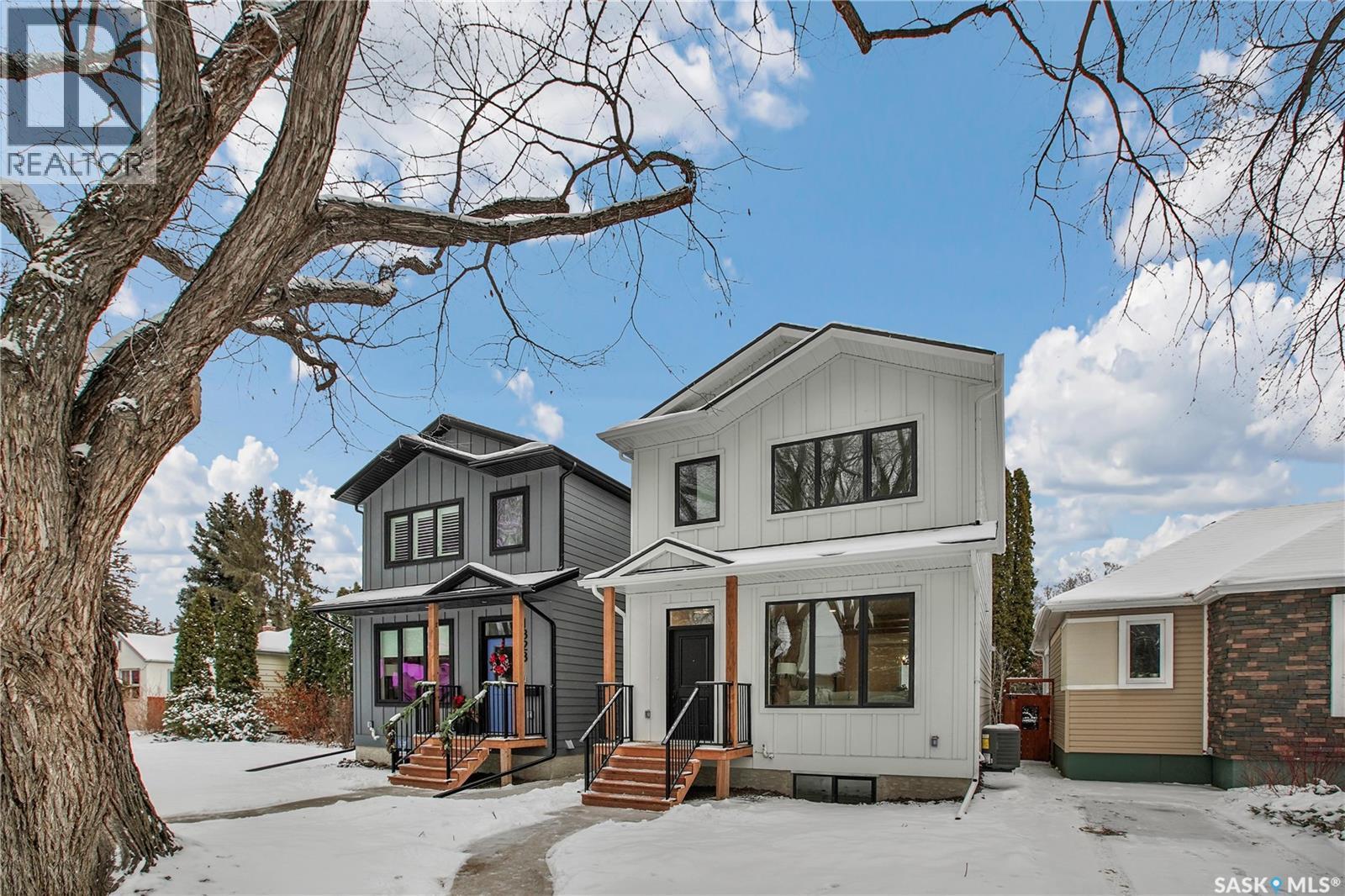 1401 Cairns Avenue, Saskatoon, SK - Outdoor With Facade