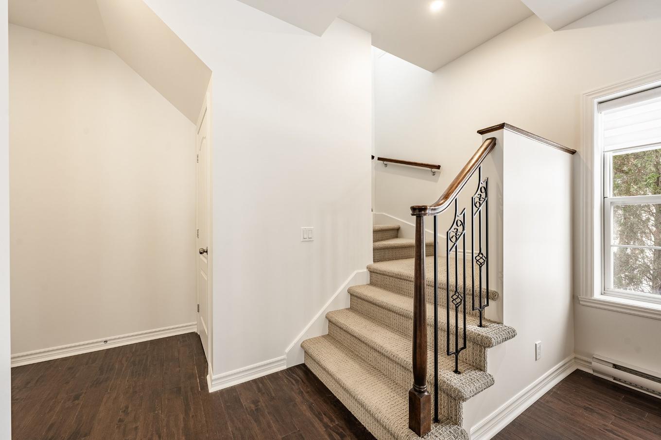 Escalier - 101-130 Boul. De Bromont, Bromont, QC - Indoor Photo Showing Other Room