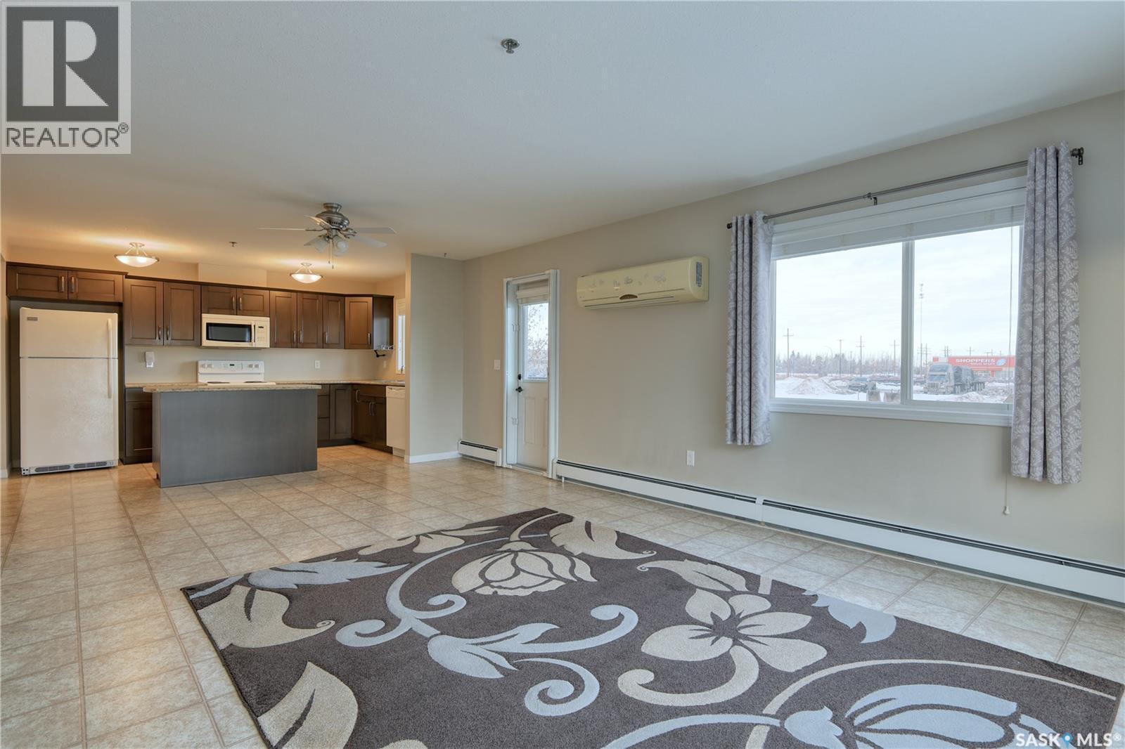 112 610 Centennial Boulevard, Warman, SK - Indoor Photo Showing Kitchen