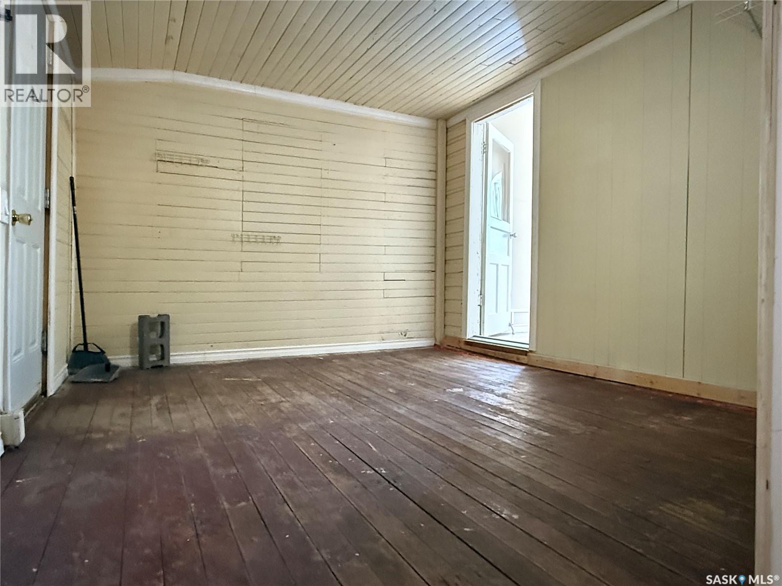 455 4Th Avenue E, Melville, SK - Indoor Photo Showing Other Room