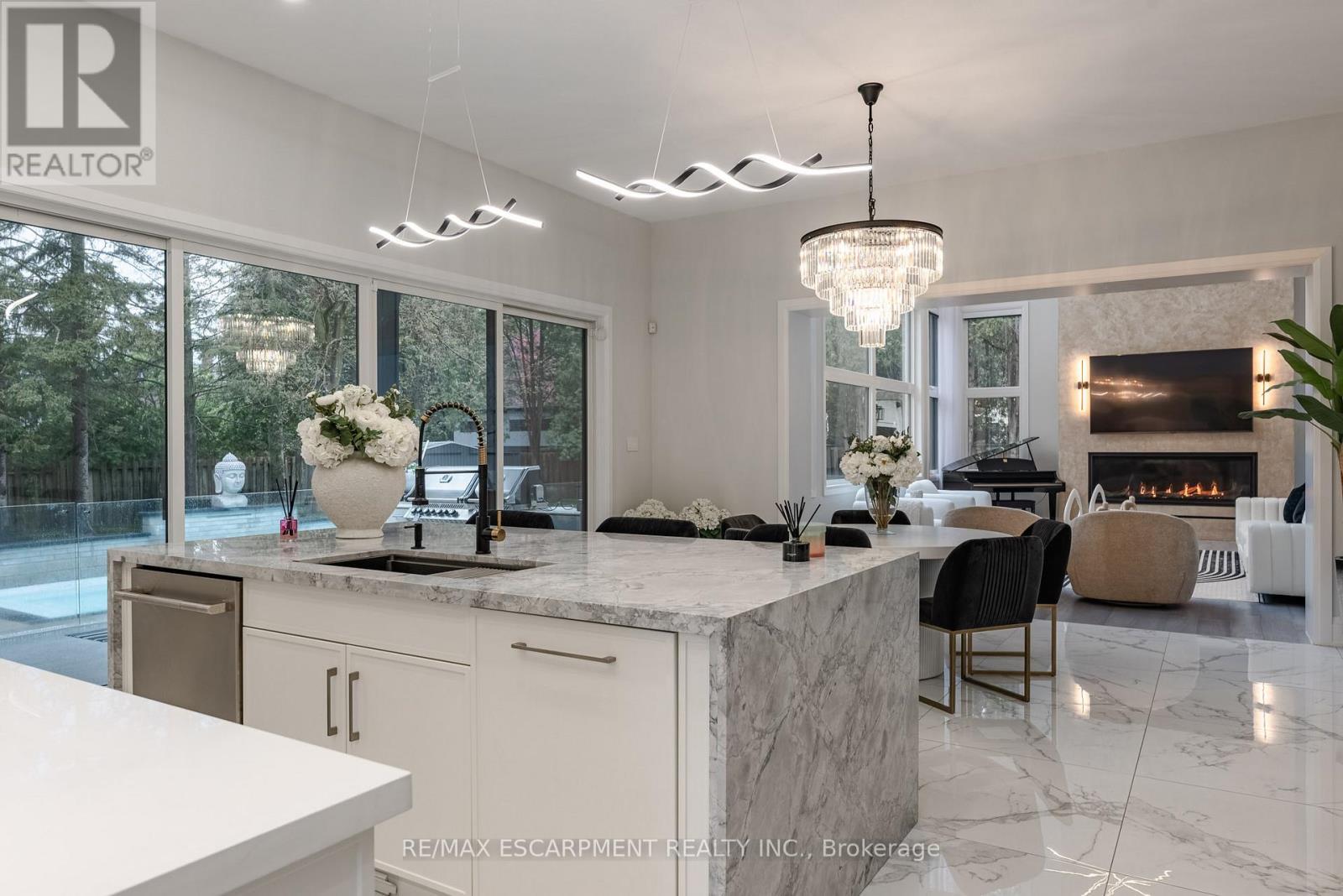 2110 Stonehouse Crescent, Mississauga, ON - Indoor