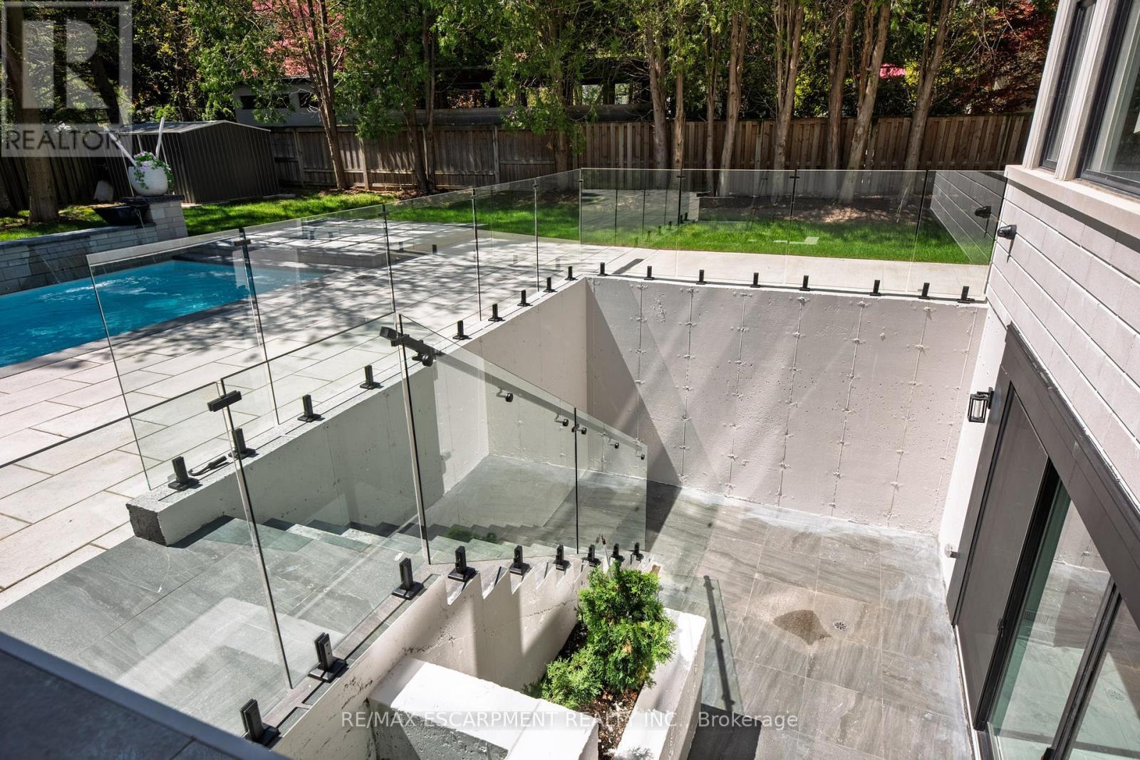 2110 Stonehouse Crescent, Mississauga, ON - Outdoor