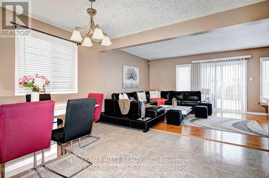10 Verona Street, Kitchener, ON - Indoor