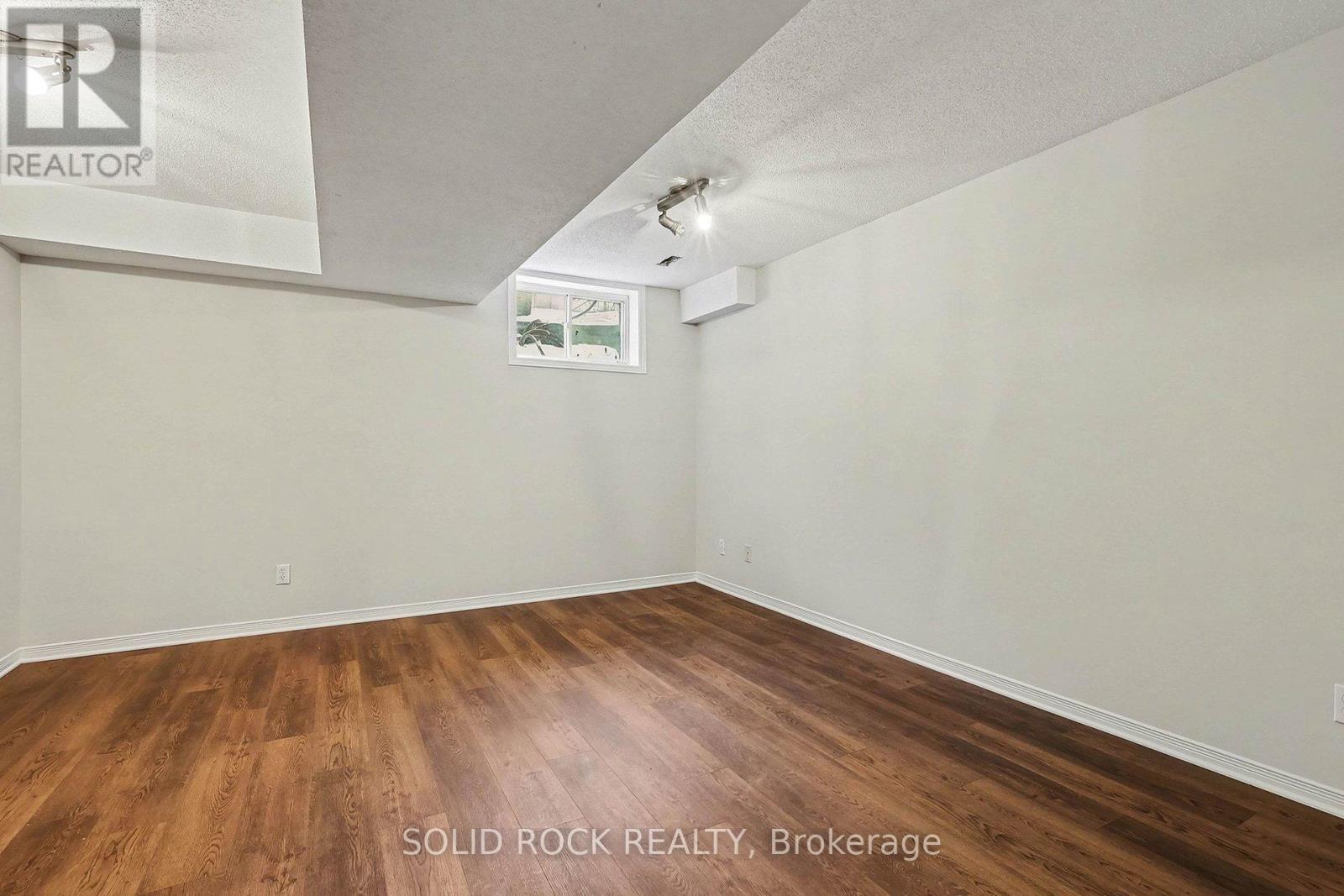 17 Festive Private, Ottawa, ON - Indoor Photo Showing Other Room