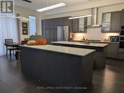 31 CANARD DRIVE Vaughan, ON L4H 5C4