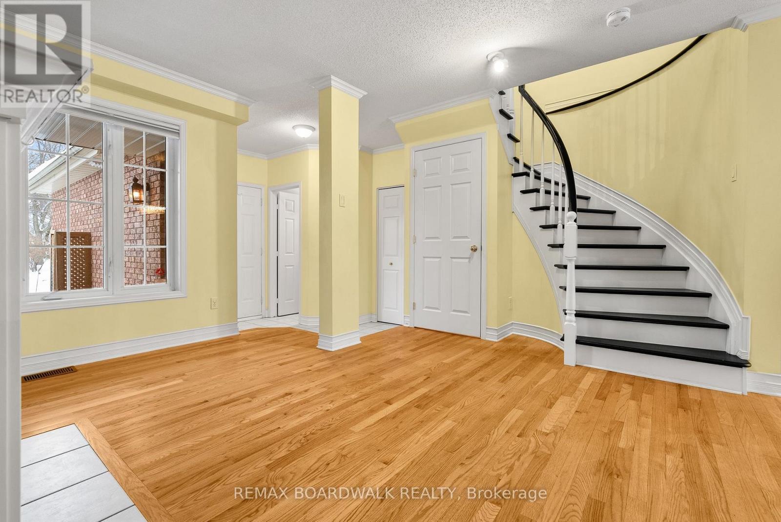 42 College Circle, Ottawa, ON - Indoor Photo Showing Other Room