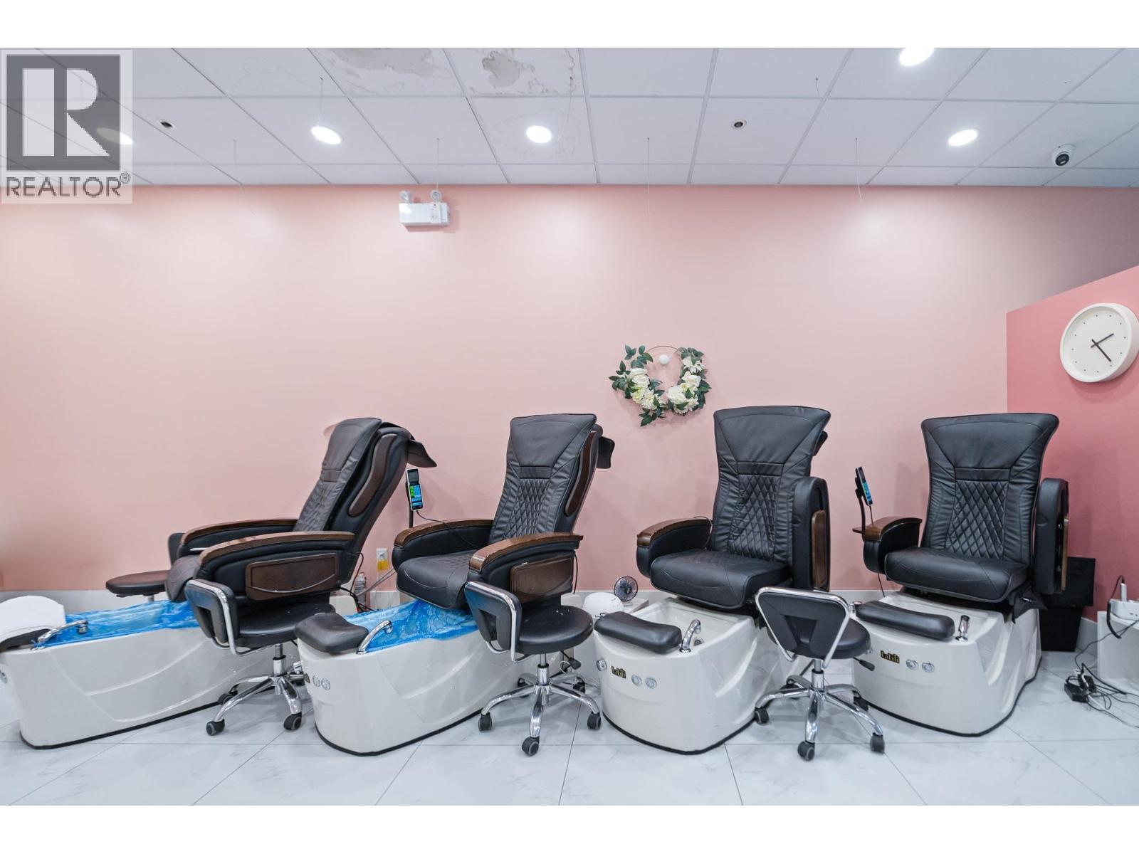 2635 Barnet Highway, Coquitlam, BC