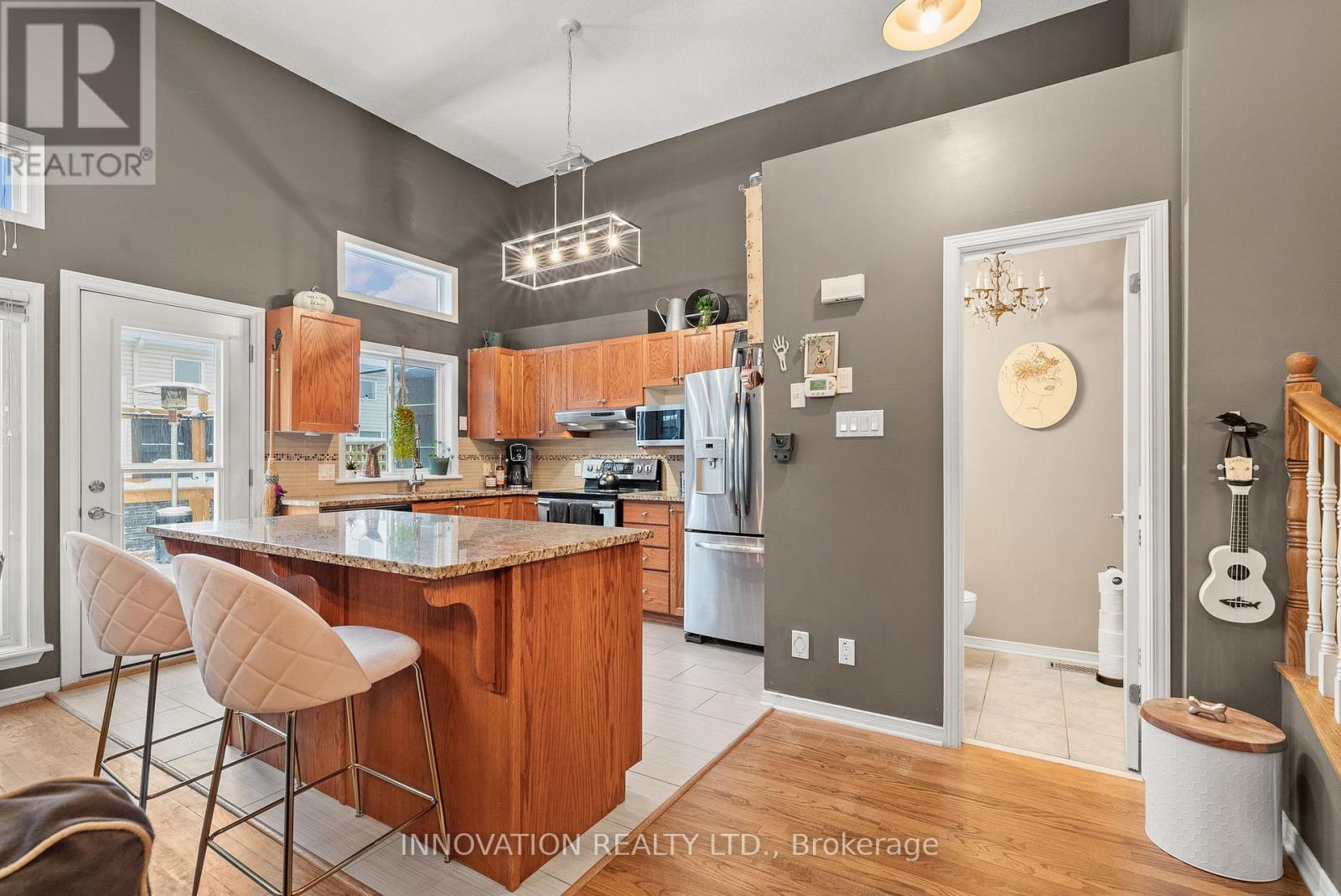 246 Gladeview Private, Ottawa, ON - Indoor Photo Showing Kitchen