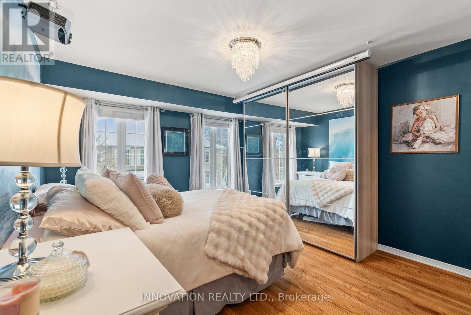 246 Gladeview Private, Ottawa, ON - Indoor Photo Showing Bedroom