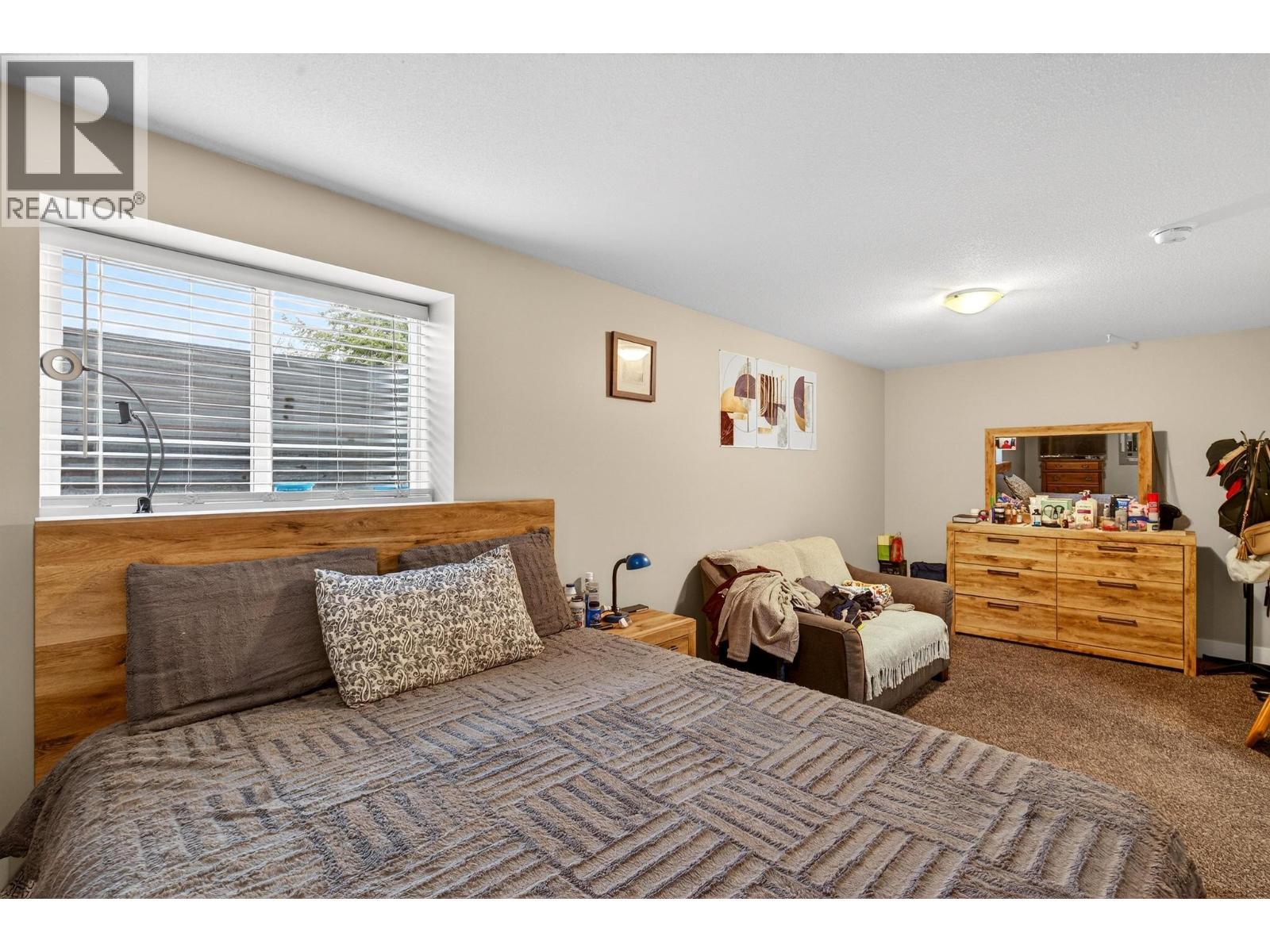 Unit 2 - 260 Ponto Road, Kelowna, BC - Indoor Photo Showing Bedroom