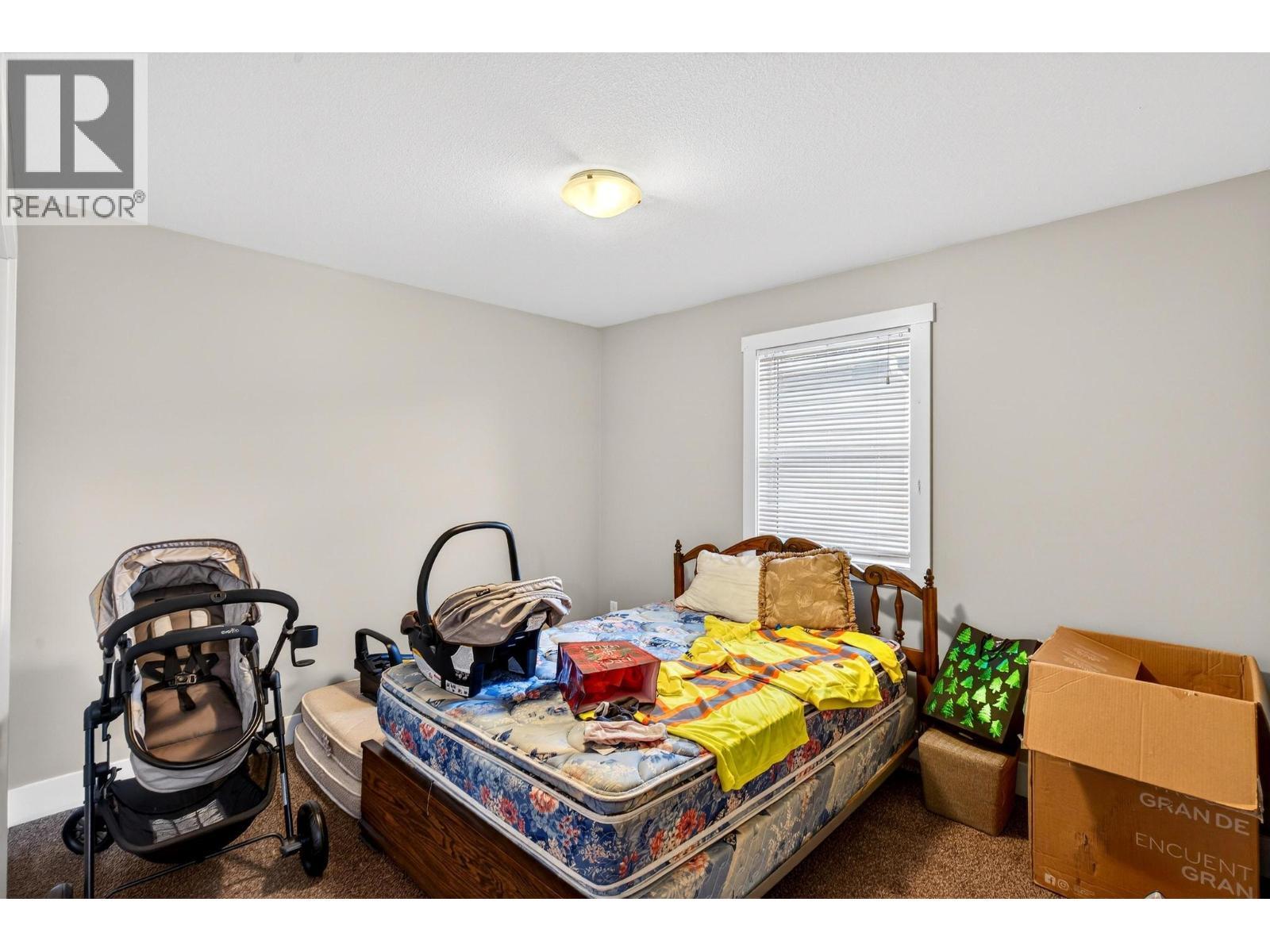 Unit 3 - 260 Ponto Road, Kelowna, BC - Indoor Photo Showing Bedroom