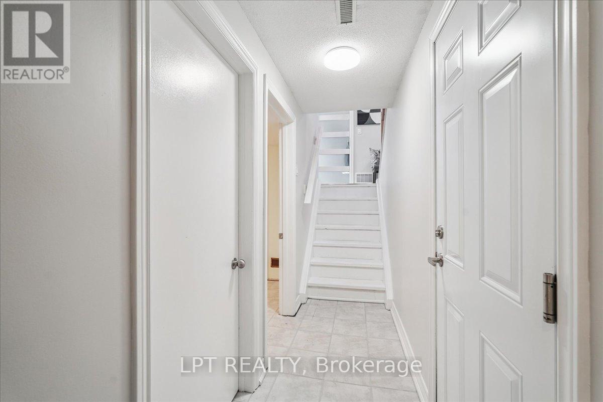 26 Wright Crescent, Caledon, ON - Indoor Photo Showing Other Room